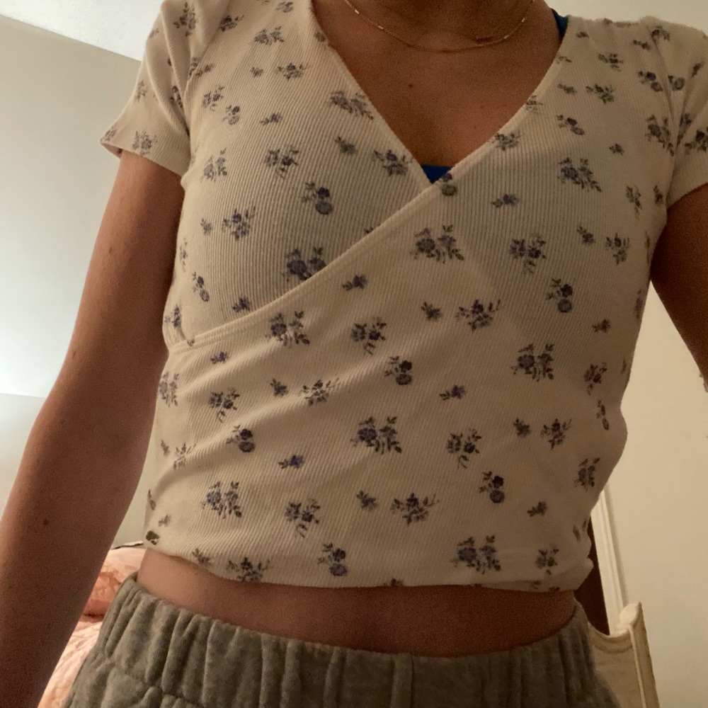 hollister top